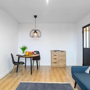 https://shortstaypoland-grochowska-b112.warsawhotelspoland.com